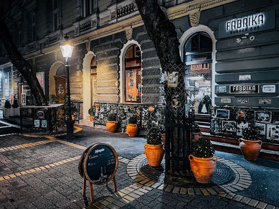 Fabrika - Burger & Pizza Bar