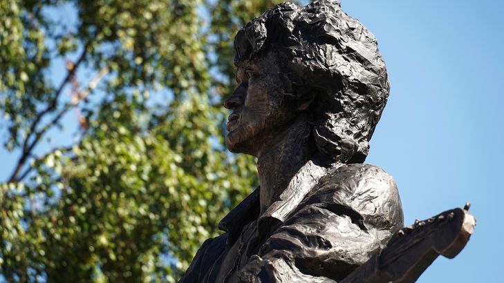 Памятник Виктору Цою