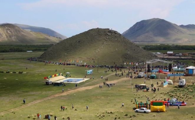 Гора Ехэ-Ёрдо