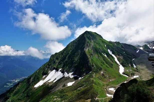 Гора Чёрная Пирамида