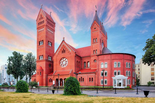 Костел Святых Симона и Елены