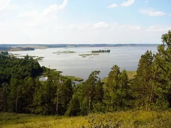 Озеро Танай