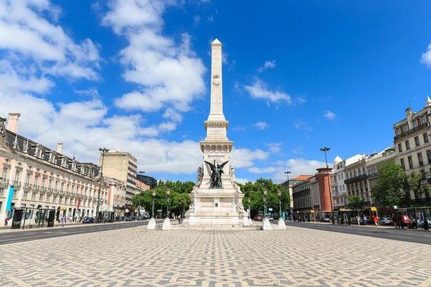 Restauradores Square